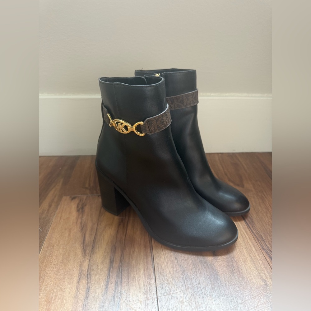 Michael Kores - Leather Ankle Heel Boot - Women’s: Size 7